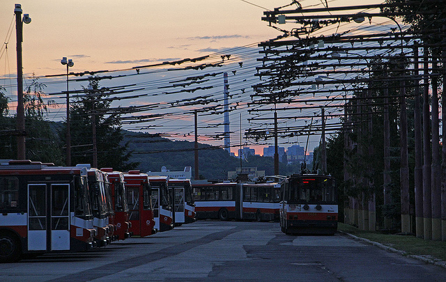 217592